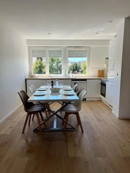 Apartment Appartement Neuf & Calme / Grand Balcon & Parking Villefranche-sur-Saone France