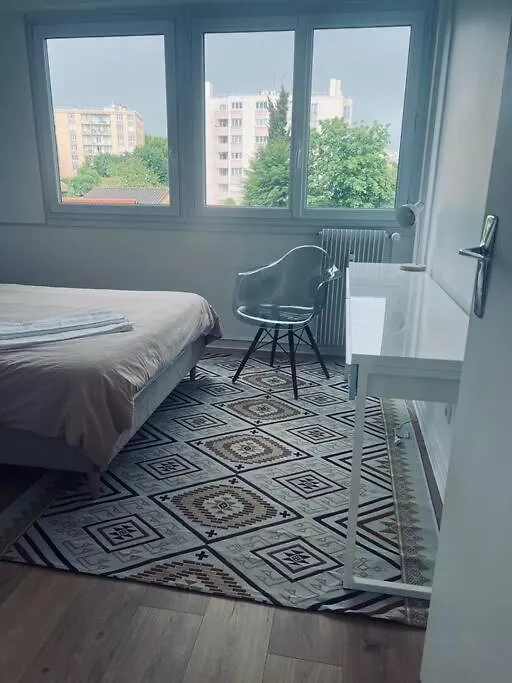 Appartement Neuf & Calme / Grand Balcon & Parking Villefranche-sur-Saone Apartment
