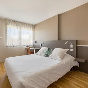 Hotel Newport, Villefranche-sur-Saone